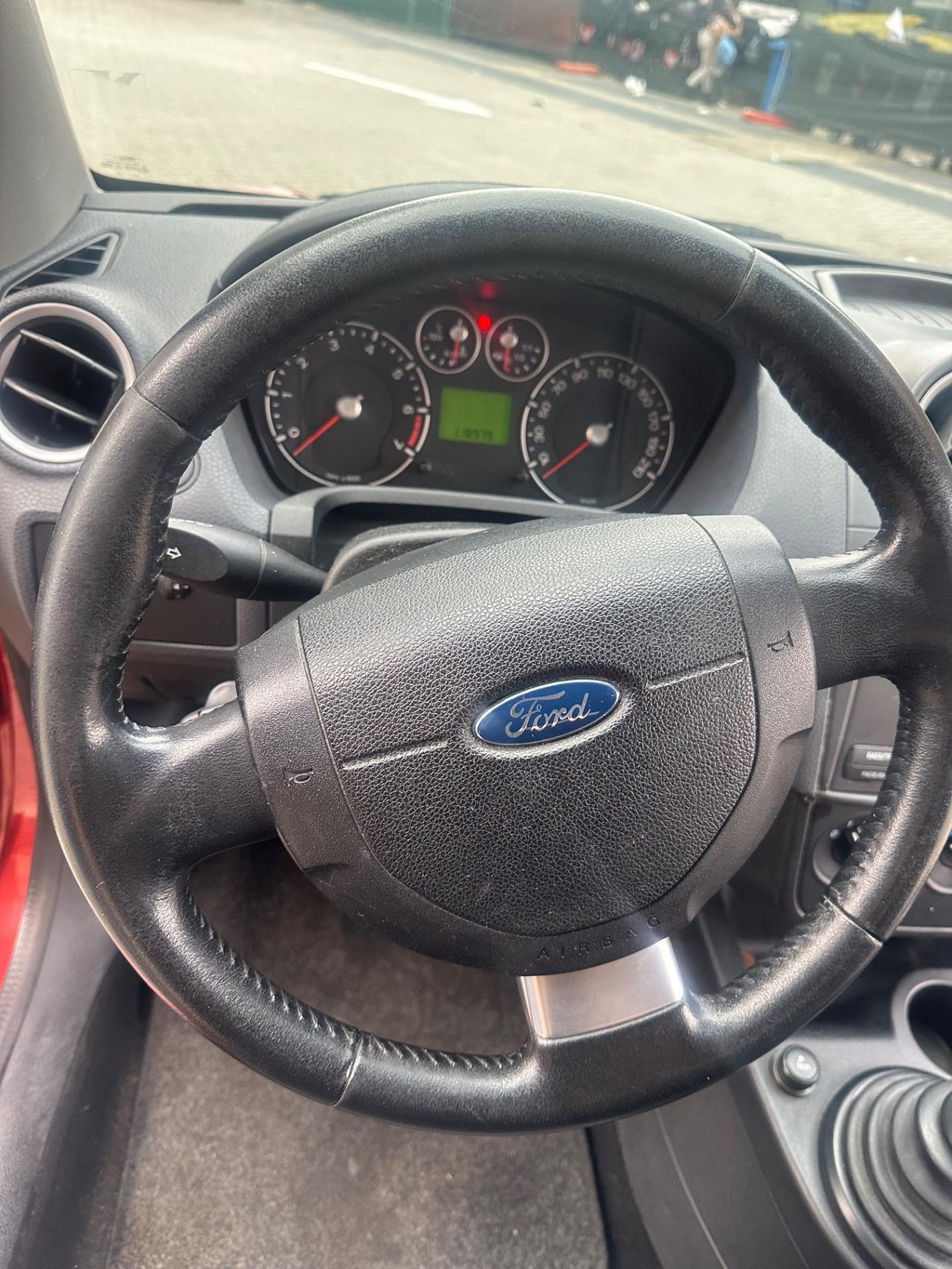 Ford Fiesta 1.2 16V 3p. Ghia