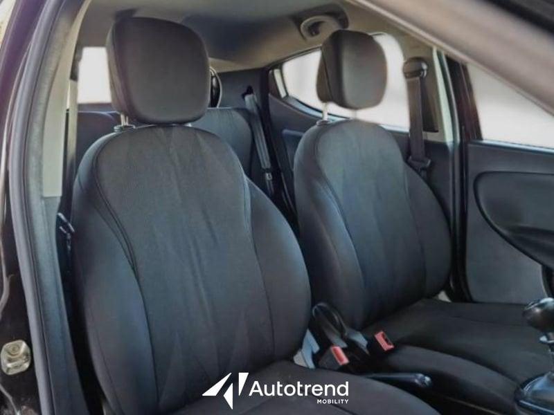 Lancia Ypsilon 1.0 FireFly 70 CV Hybrid Ecochic Gold S&S