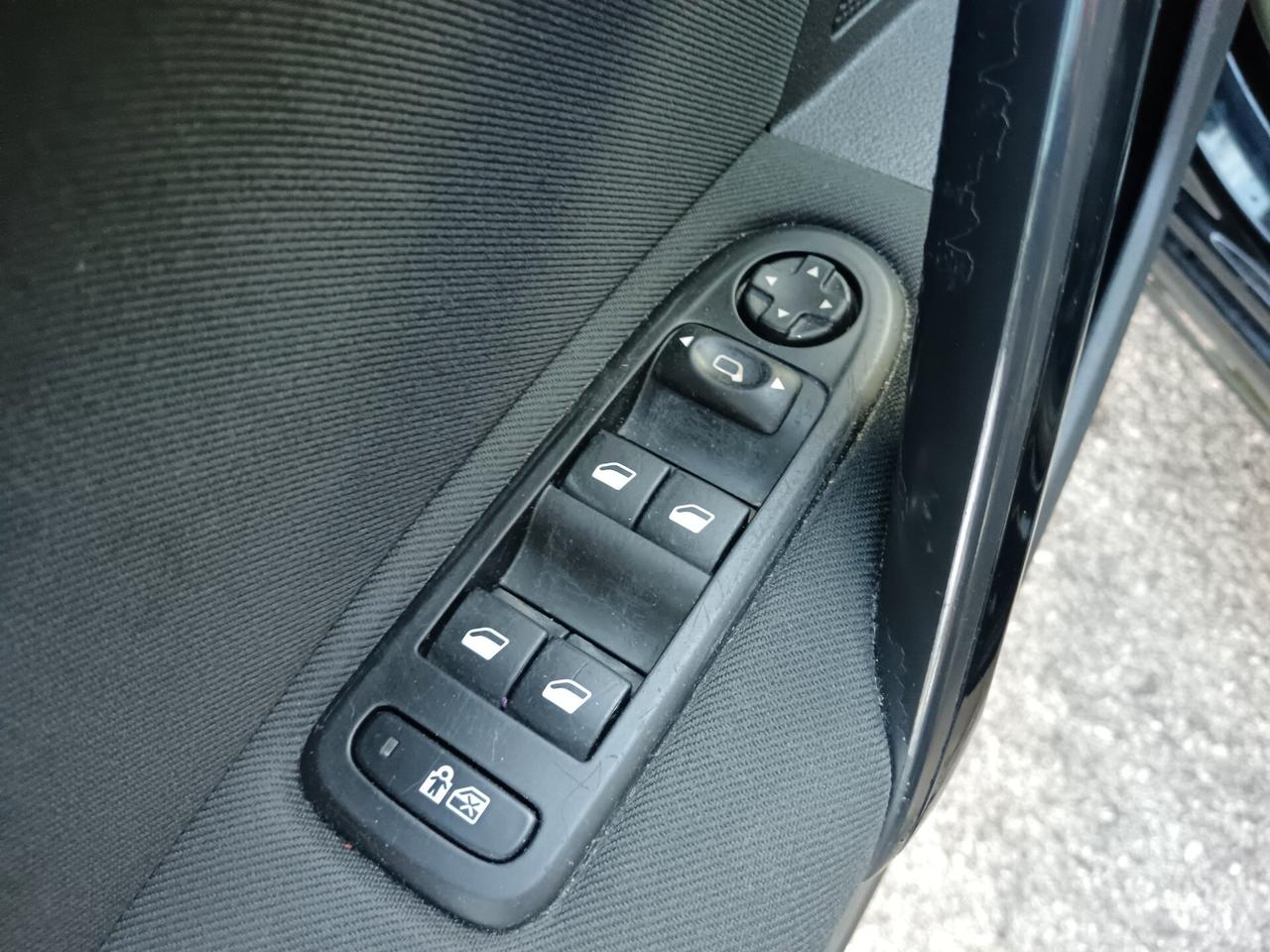 Peugeot 508 1.6 HDi 115CV SW PERFETTA