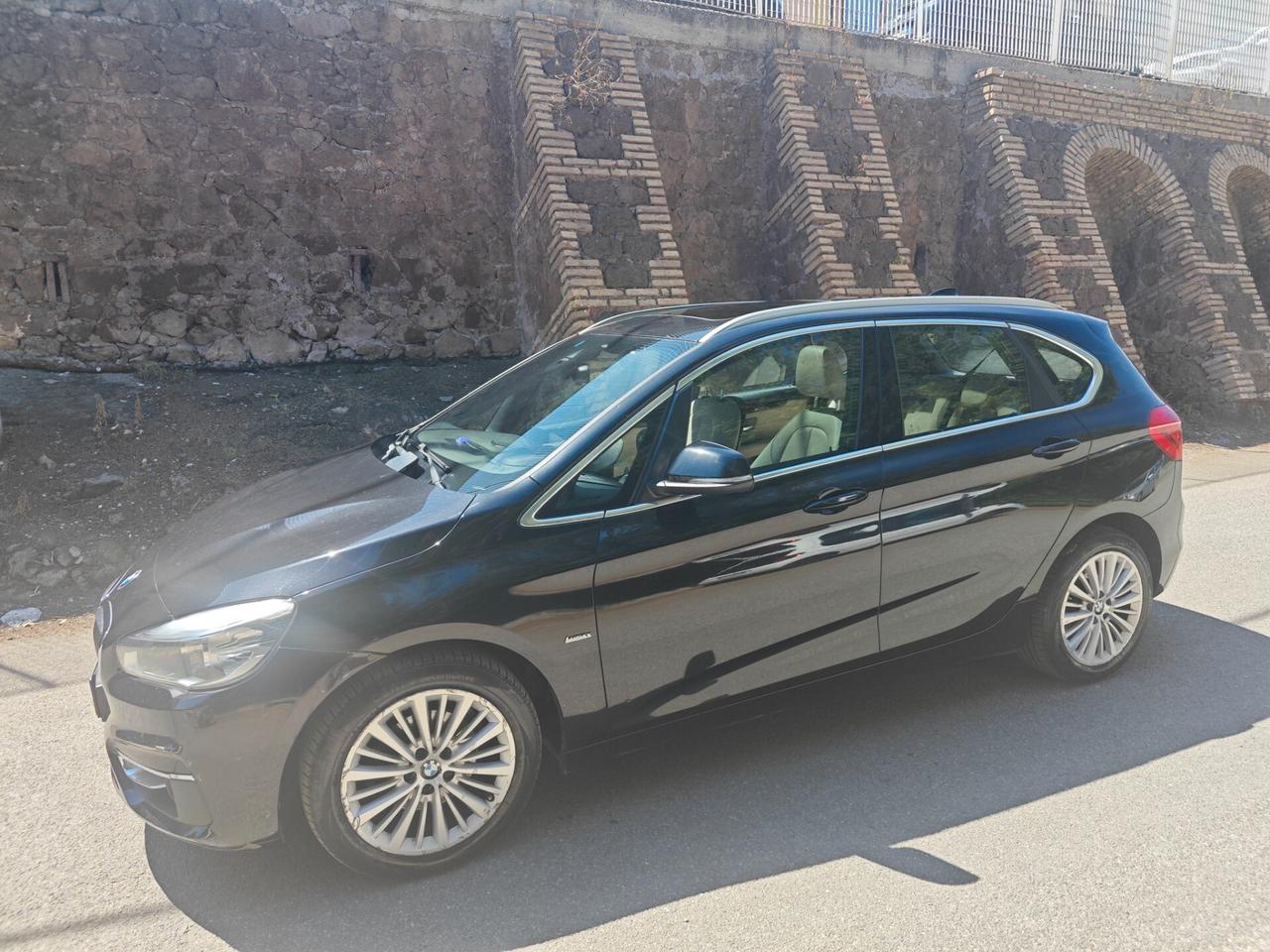 Bmw 2er Active Tourer 218d Luxury