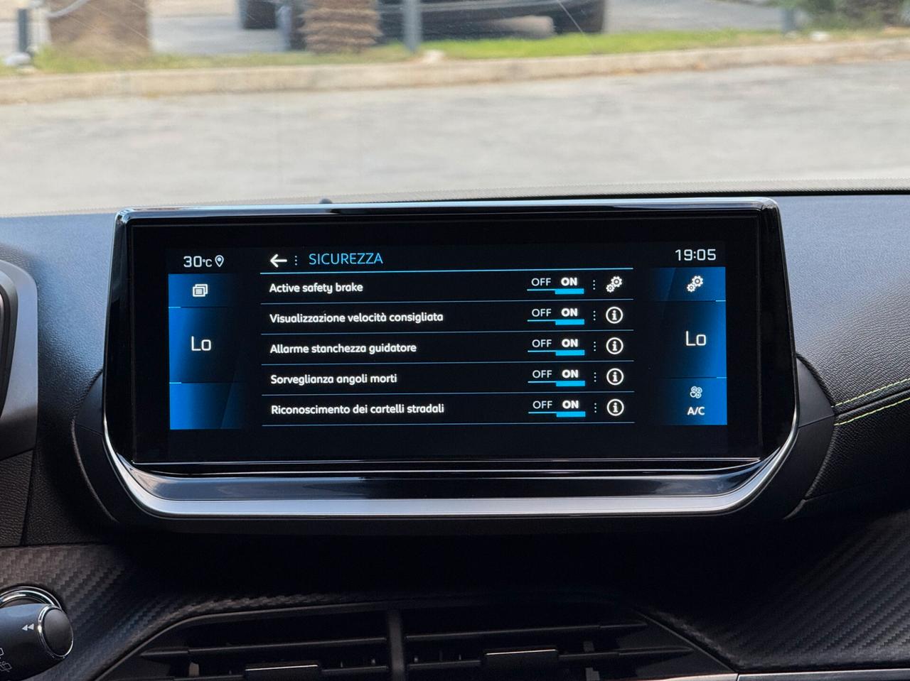 Peugeot 2008 1.5 BlueHDi 130 EAT8 GT PACK TETTO