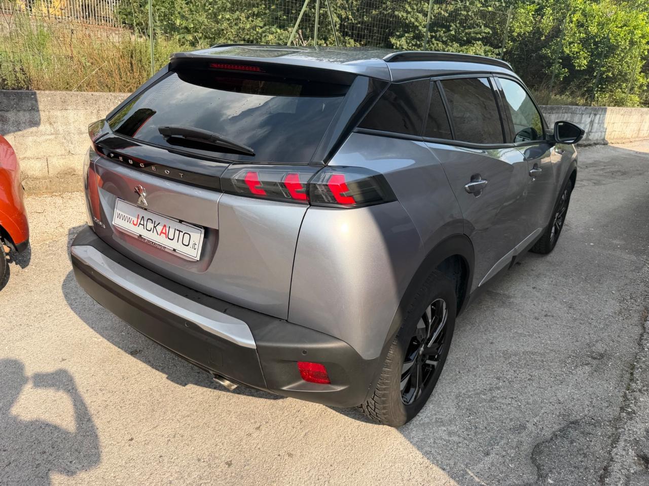 Peugeot 2008 BlueHDi 130 S&S EAT8 Allure Pack