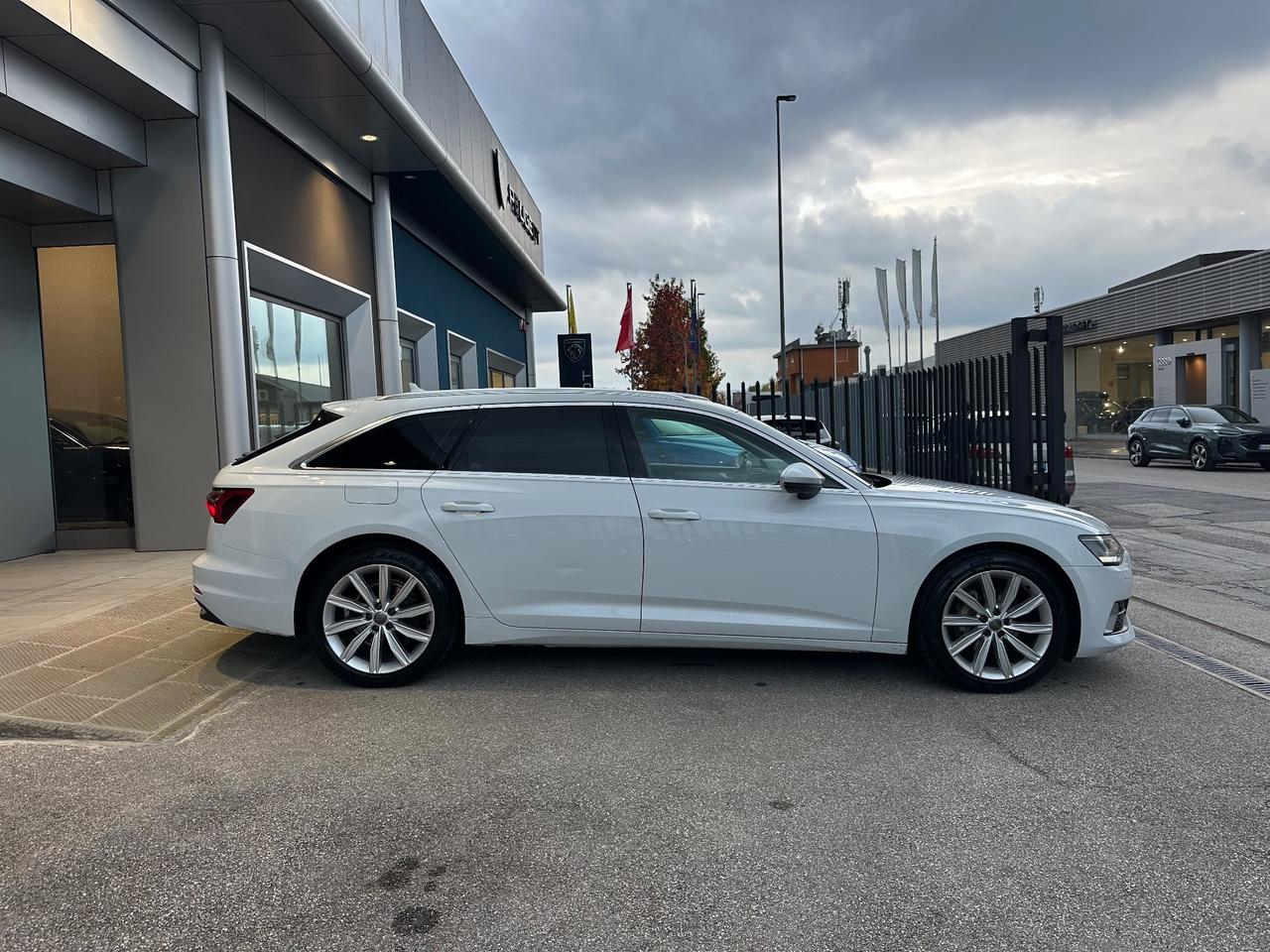 Audi A6 40 2.0 TDI quattro ultra S tronic Business Sport