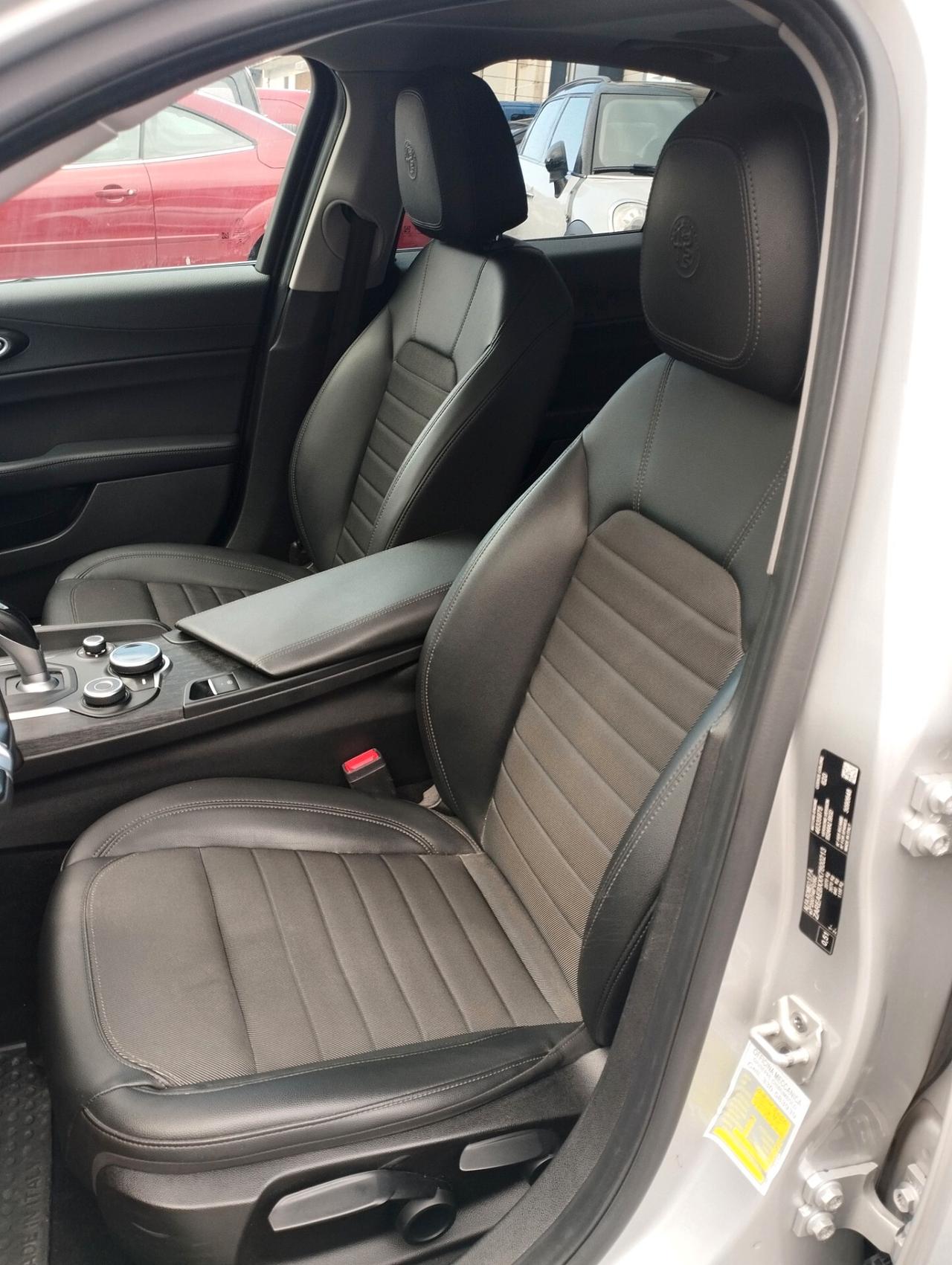 Alfa Romeo Giulia 2.2 Turbodiesel 160 CV AT8