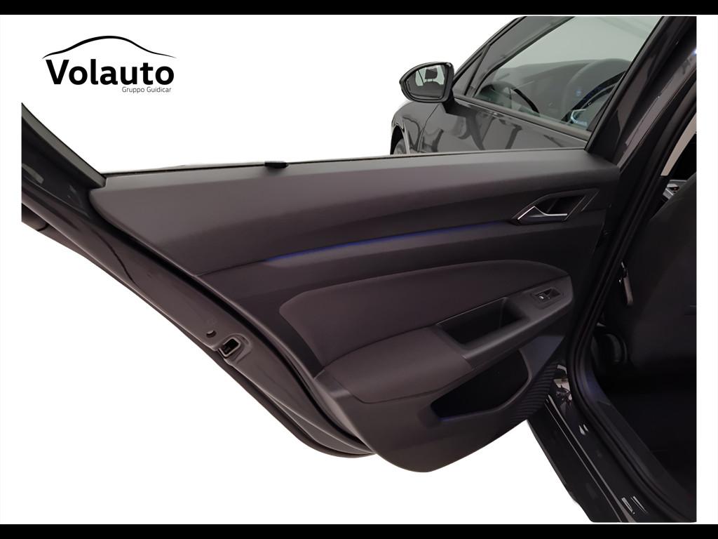 VOLKSWAGEN Golf VIII 2020 - Golf 1.5 tgi Life 130cv dsg