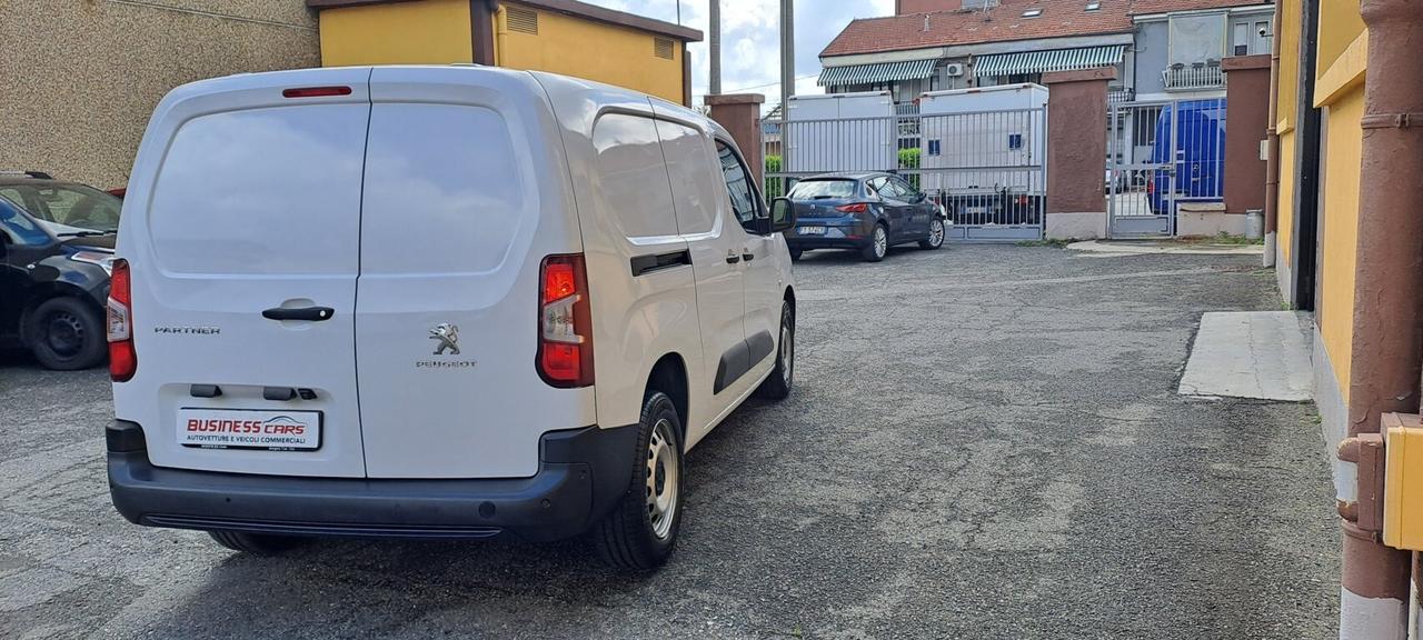 PEUGEOT PARTNER 1.5 B.HDI 102 CV PC PREMIUM - KM. 31.000 CERTIFICATI - PRONTA CONSEGNA - APPENA TAGLIANDATO!+IVA