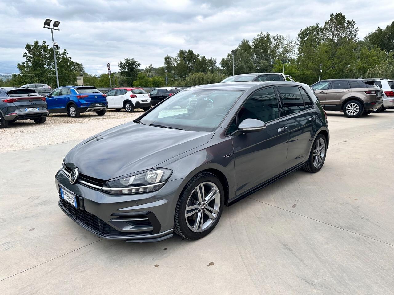 Volkswagen Golf 1.6 TDI 115 CV R-LINE