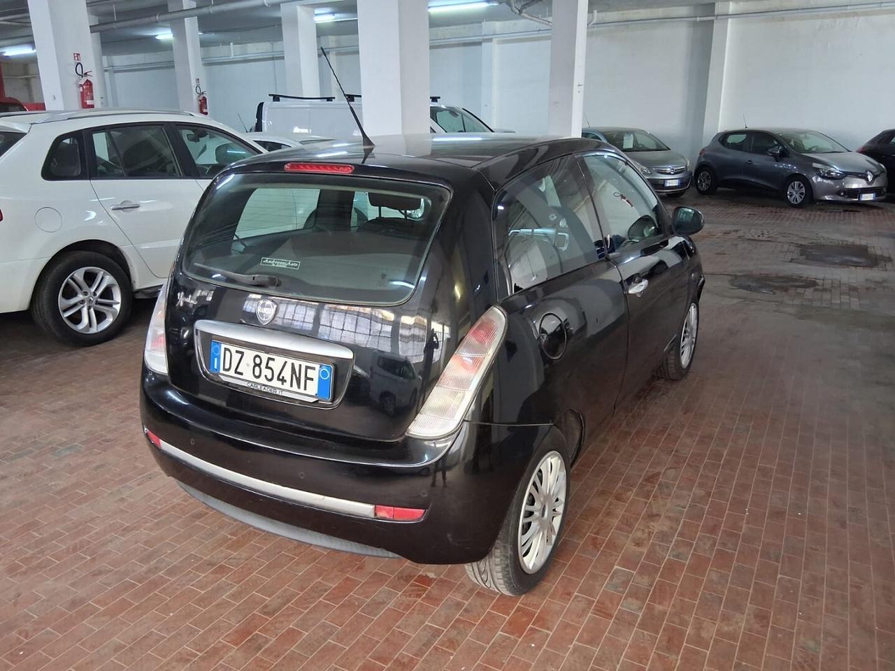 Lancia y 1.2 8V 60cv Ok Neopatentati