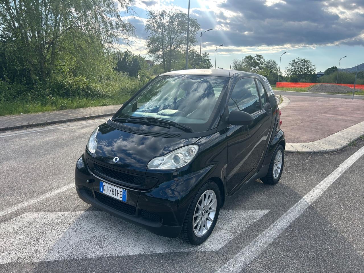 Smart ForTwo 1000 52 kW MHD coupé pure *OCCASIONE*