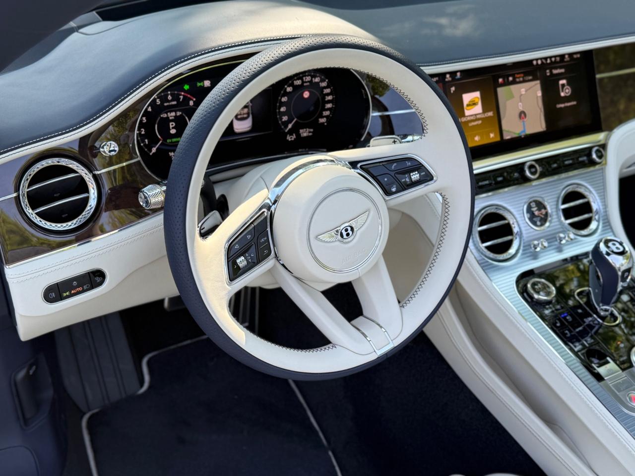 Bentley Continental GTC V8 - SUBENTRO LEASING LEGGERE BENE