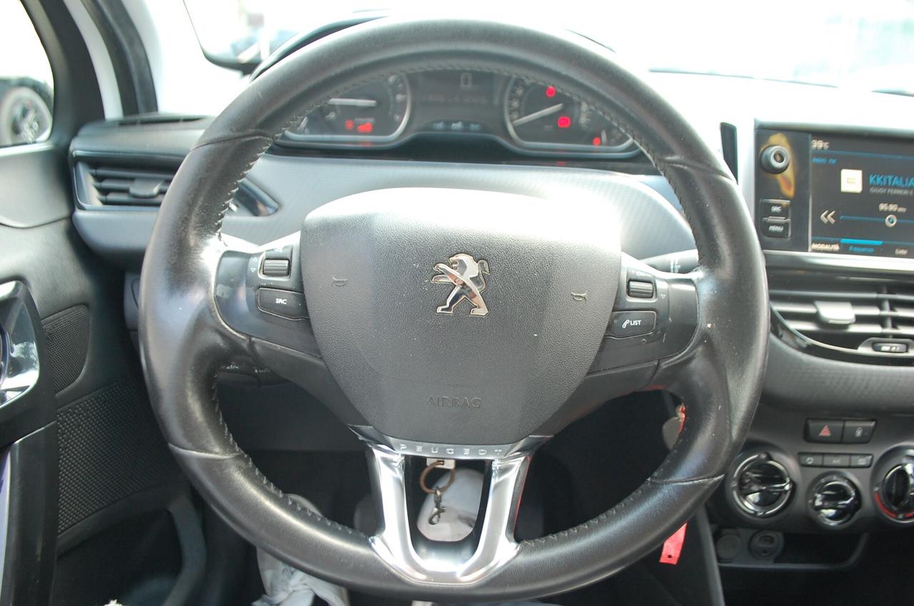 Peugeot 208 5p 1.2 puretech Active gpl 82CV Uff Italy USB