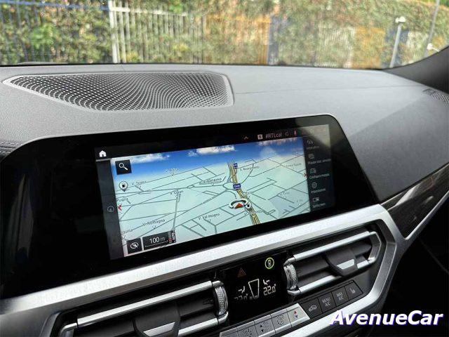 BMW 330 i xdrive Luxury BERLINA CILINDRATA 2.000
