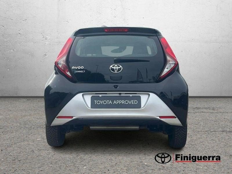 Toyota Aygo 5p 1.0 x-play 72cv