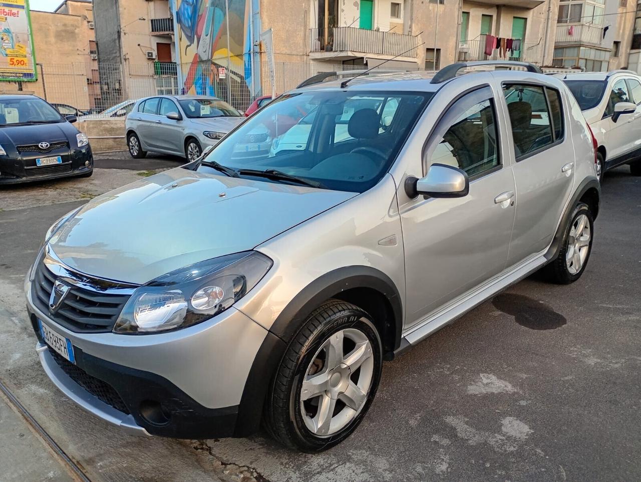 DACIA SANDERO 1.5 DIESEL SOLO 144.000 KM 2010