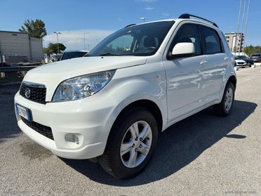 DAIHATSU Terios 1.5 2WD B You Five Think Pink
