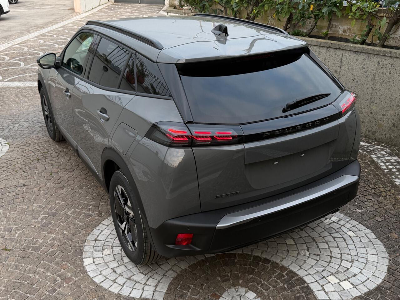 Peugeot 2008 KM0 PureTech 100 S&S Allure