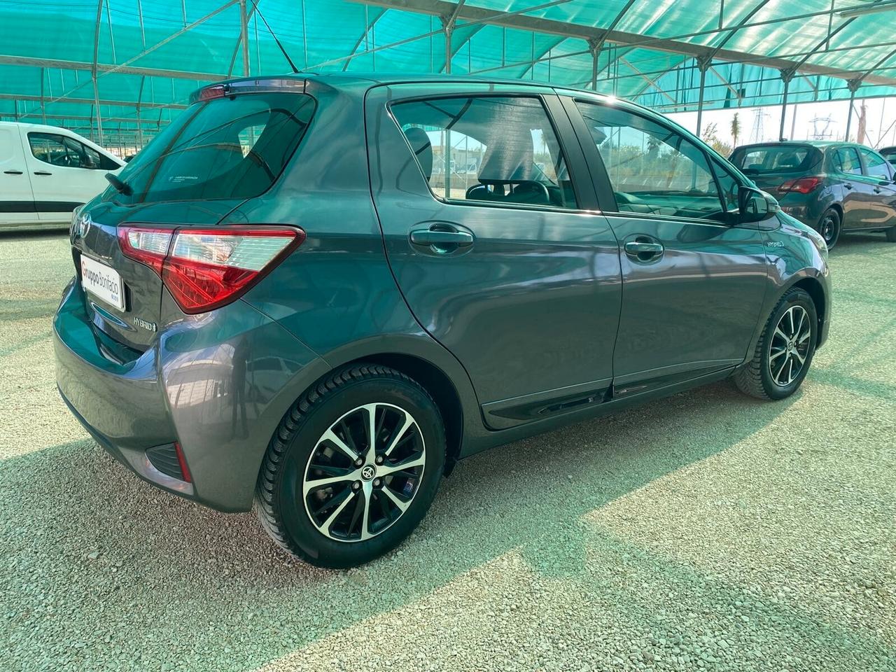 Toyota Yaris 1.5 Hybrid 5 porte Cool
