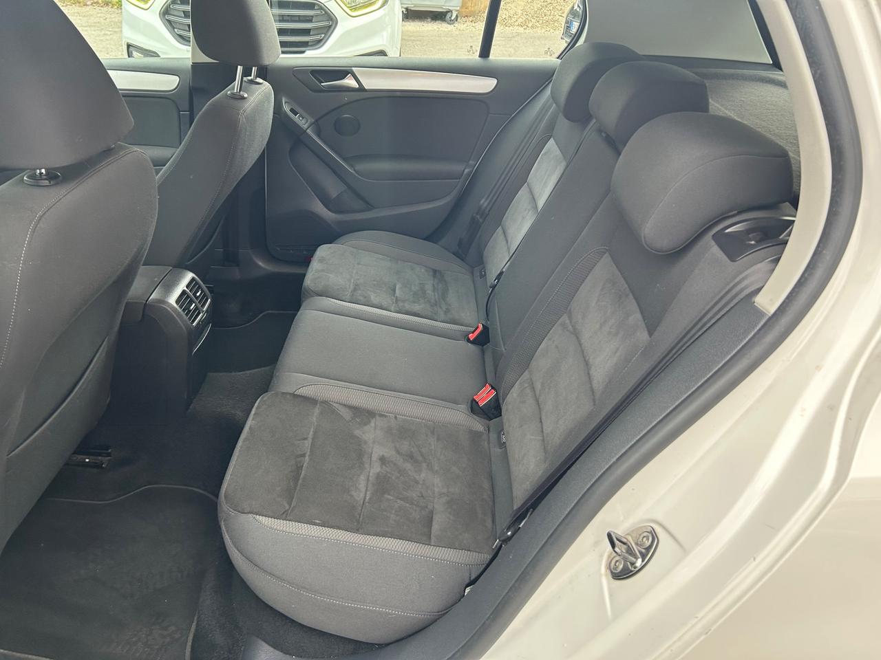Volkswagen Golf 1.6 TDI DPF 5p. Highline