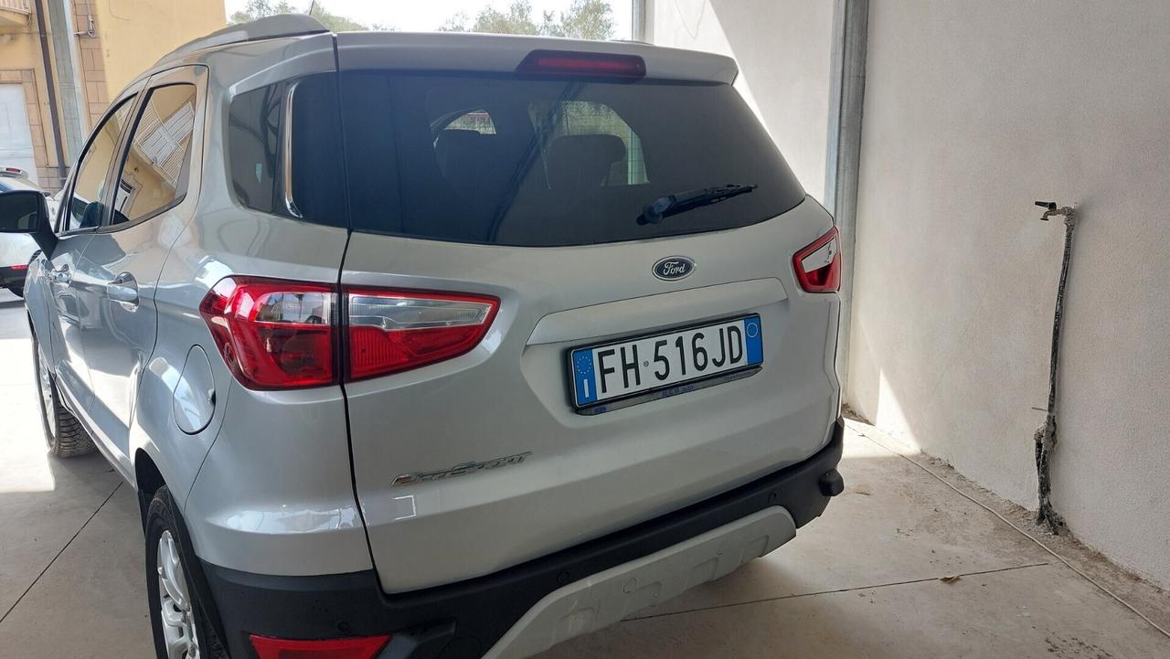 Ford EcoSport 1.5 TDCi full adatta a neopatentati