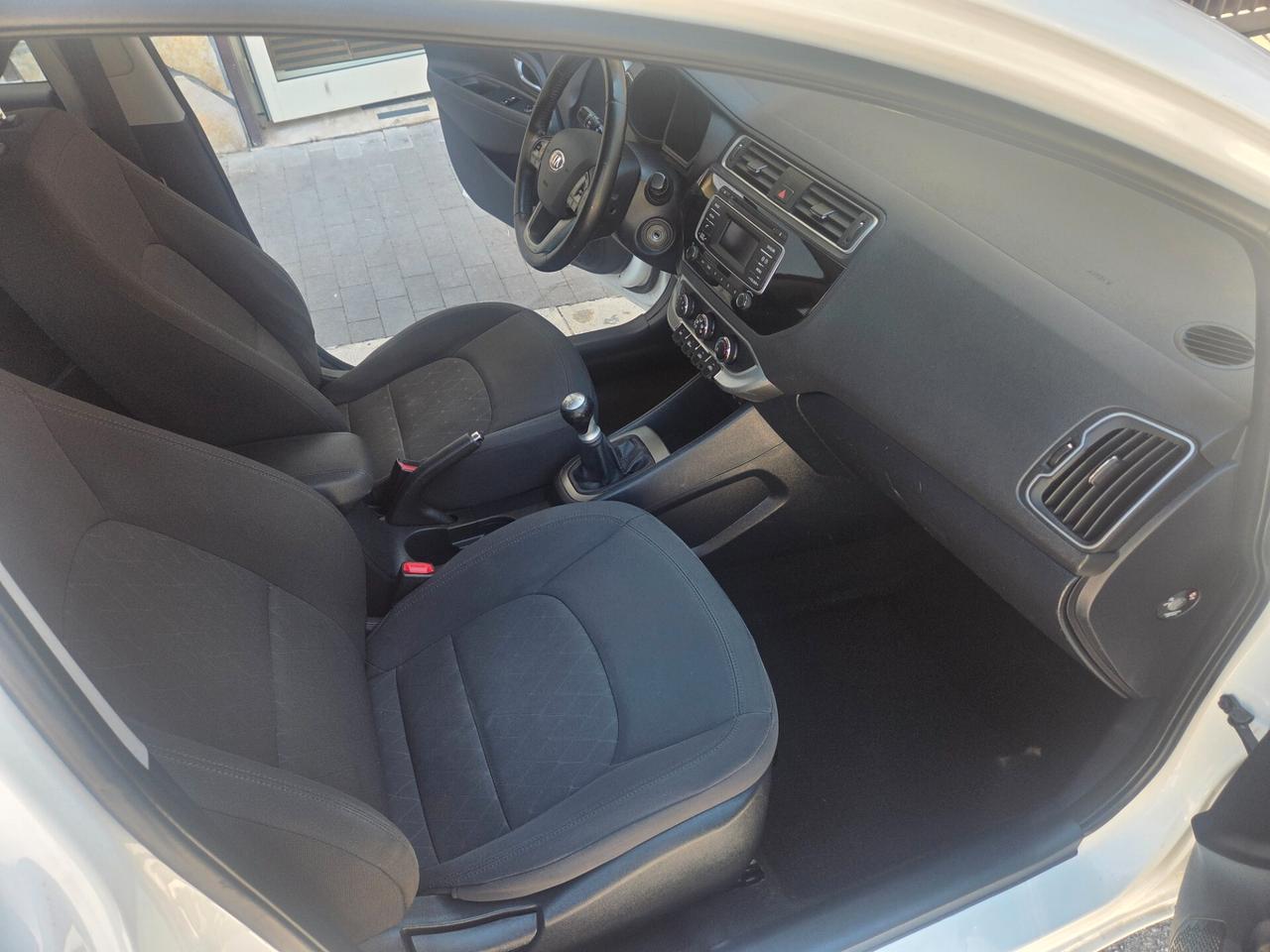 KIA RIO 1.2 BENZINA 83 CV ANNO 2016 KM 110000 CERTIF