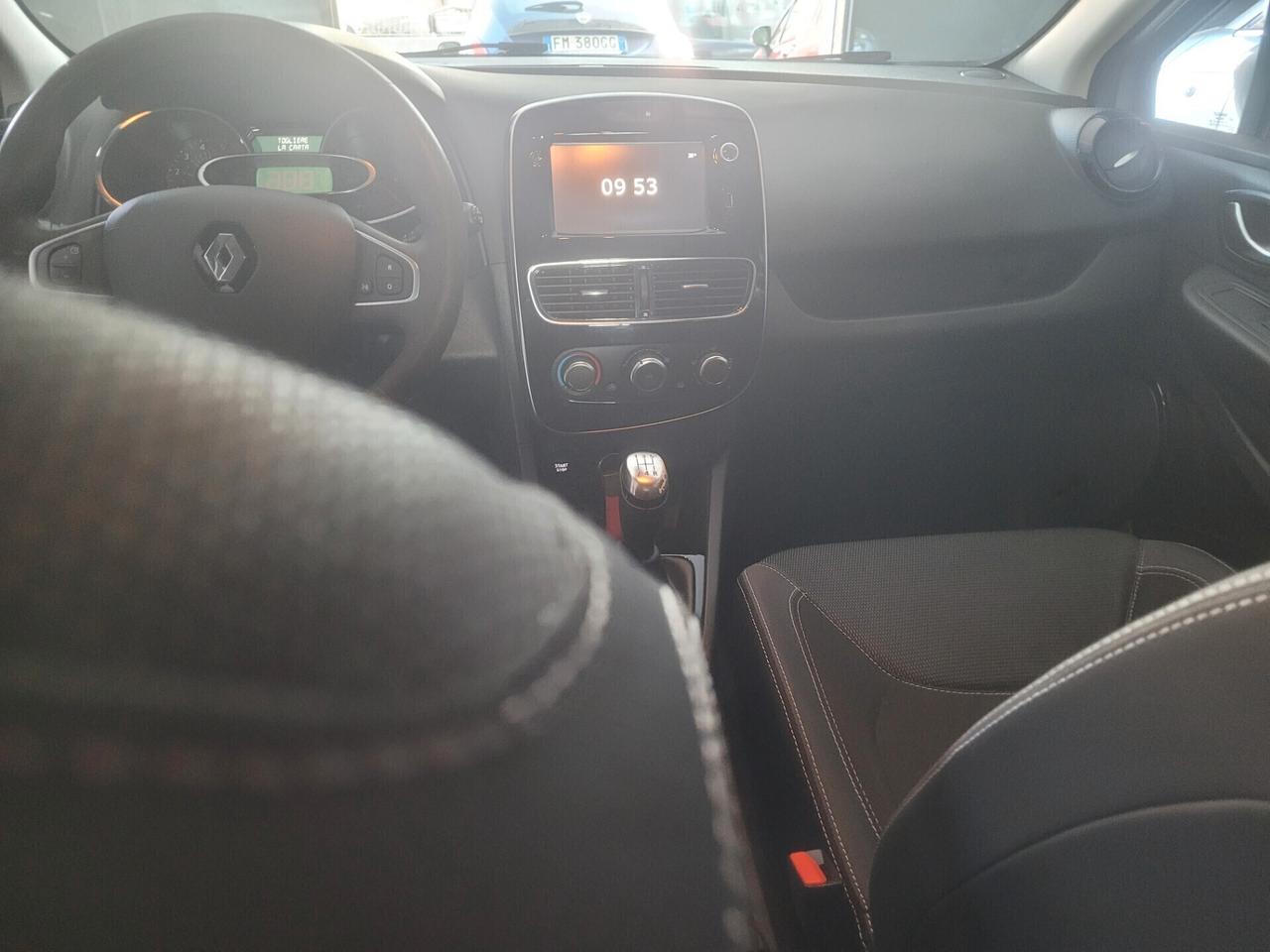 Renault Clio dCi 8V 75 CV 5 porte Moschino Zen