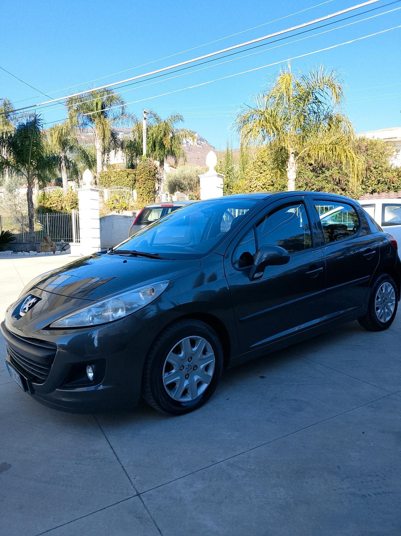 Peugeot 207 1.4 HDi 70CV 5p. X Line Business