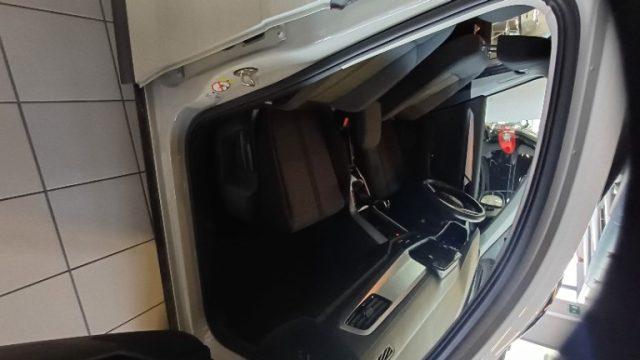 VOLKSWAGEN T-Roc 2.0 TDI SCR Style 18MESI GARANZIA