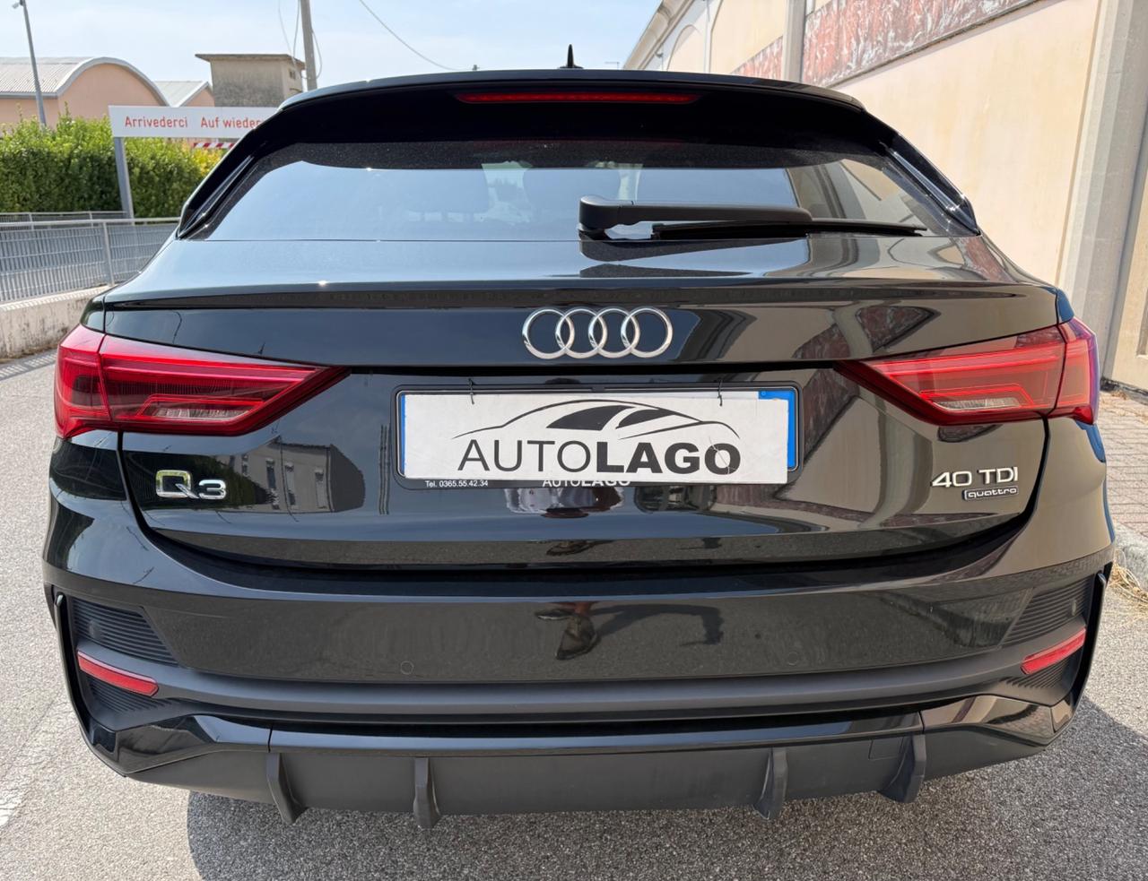 Audi Q3 SPB 40 TDI quattro S tronic S Line Identity Black