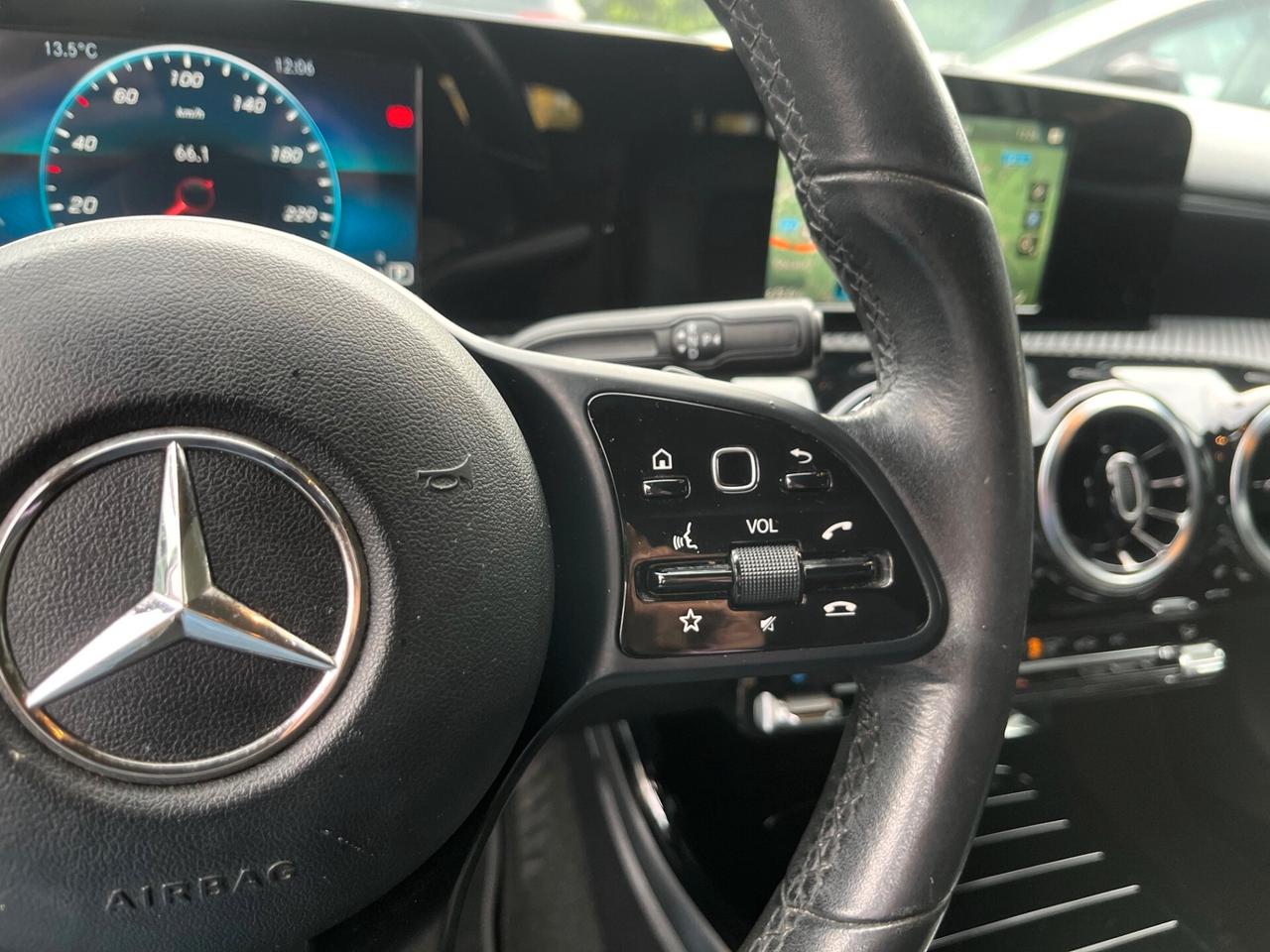 Mercedes-benz A 180 d Automatic Business Extra