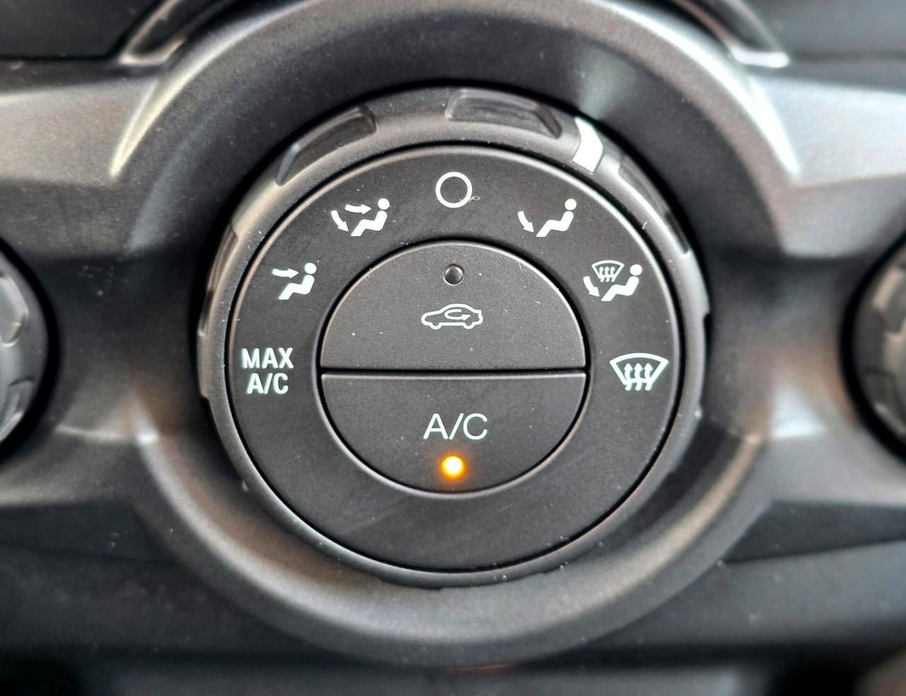 FORD ECOSPORT 2017 CON SOLI 98.000KM PARI AL NUOVO