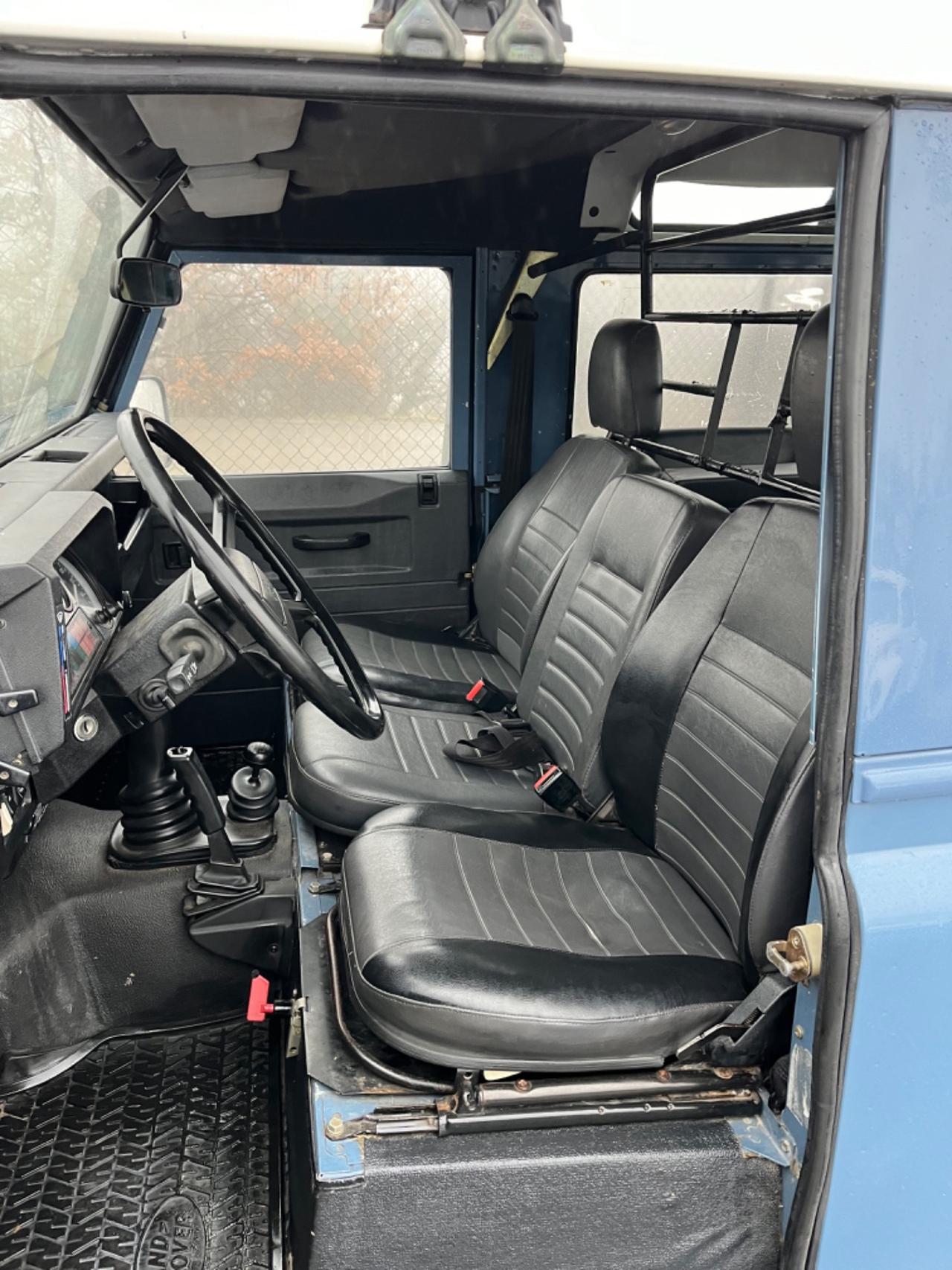 Land Rover Defender 90 turbodiesel Station Wagon County