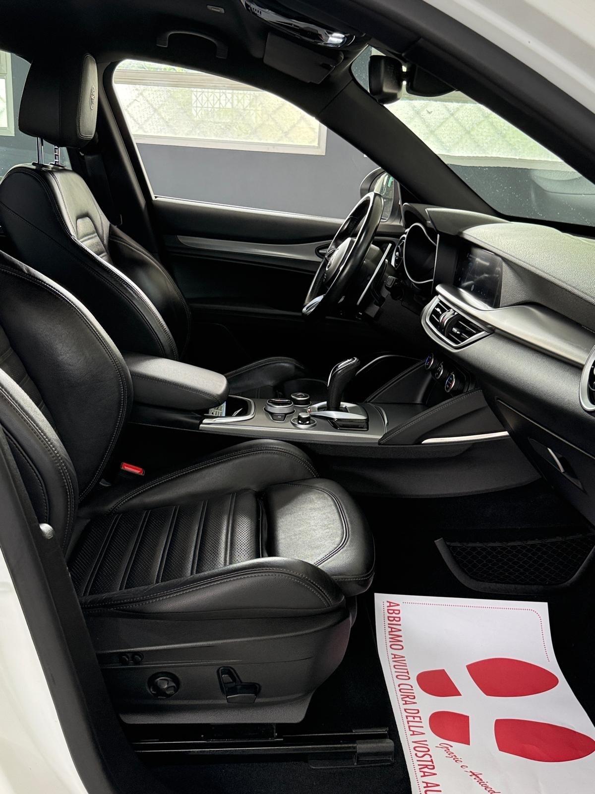 Alfa Romeo Stelvio 2.2 Turbodiesel 210 CV AT8 Q4 Veloce