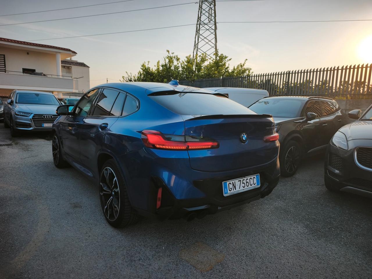 Bmw X4 M Competition iper full carbonio