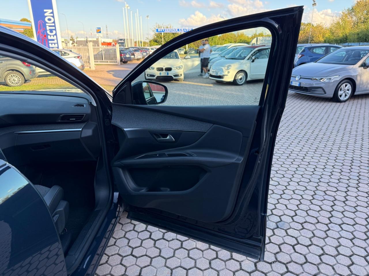 Peugeot 3008 BlueHDi 130 S&S EAT8 Allure