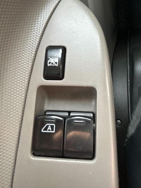 Nissan Cabstar NT 400 RIBALTABILE TRILATERALE PREZZO+IVA