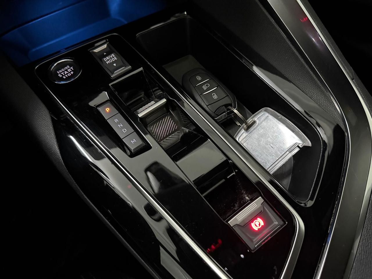 Peugeot 3008 Allure Pack 1.5 Blue HDI 130 #8764