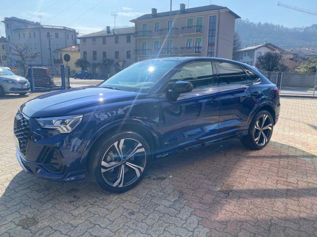 AUDI Q3 SPB 40 TDI quattro Black line TETTO PANORAMA APRI