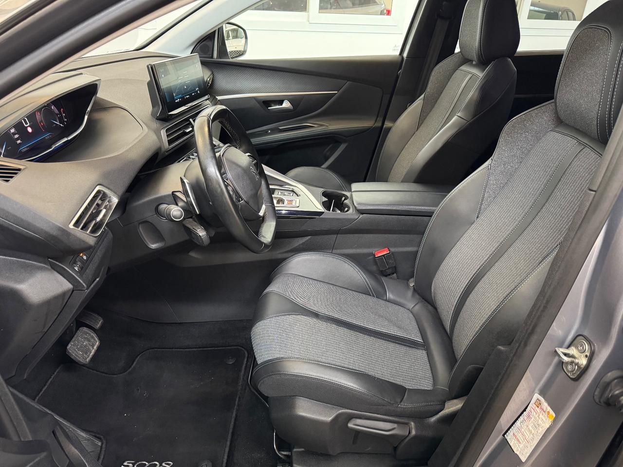 Peugeot 5008 BlueHDi 180 S&S EAT8 Allure Pack