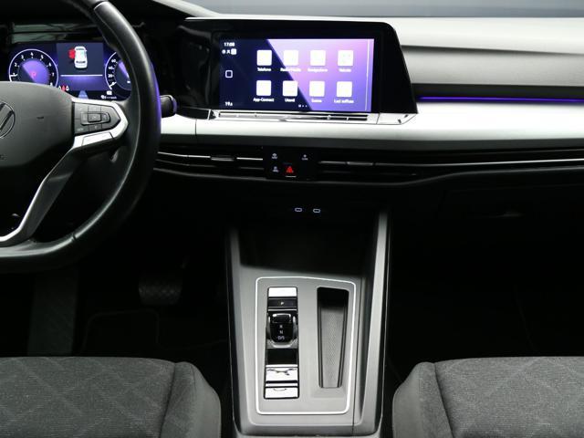 VOLKSWAGEN Golf 1.0 eTSI EVO DSG Life