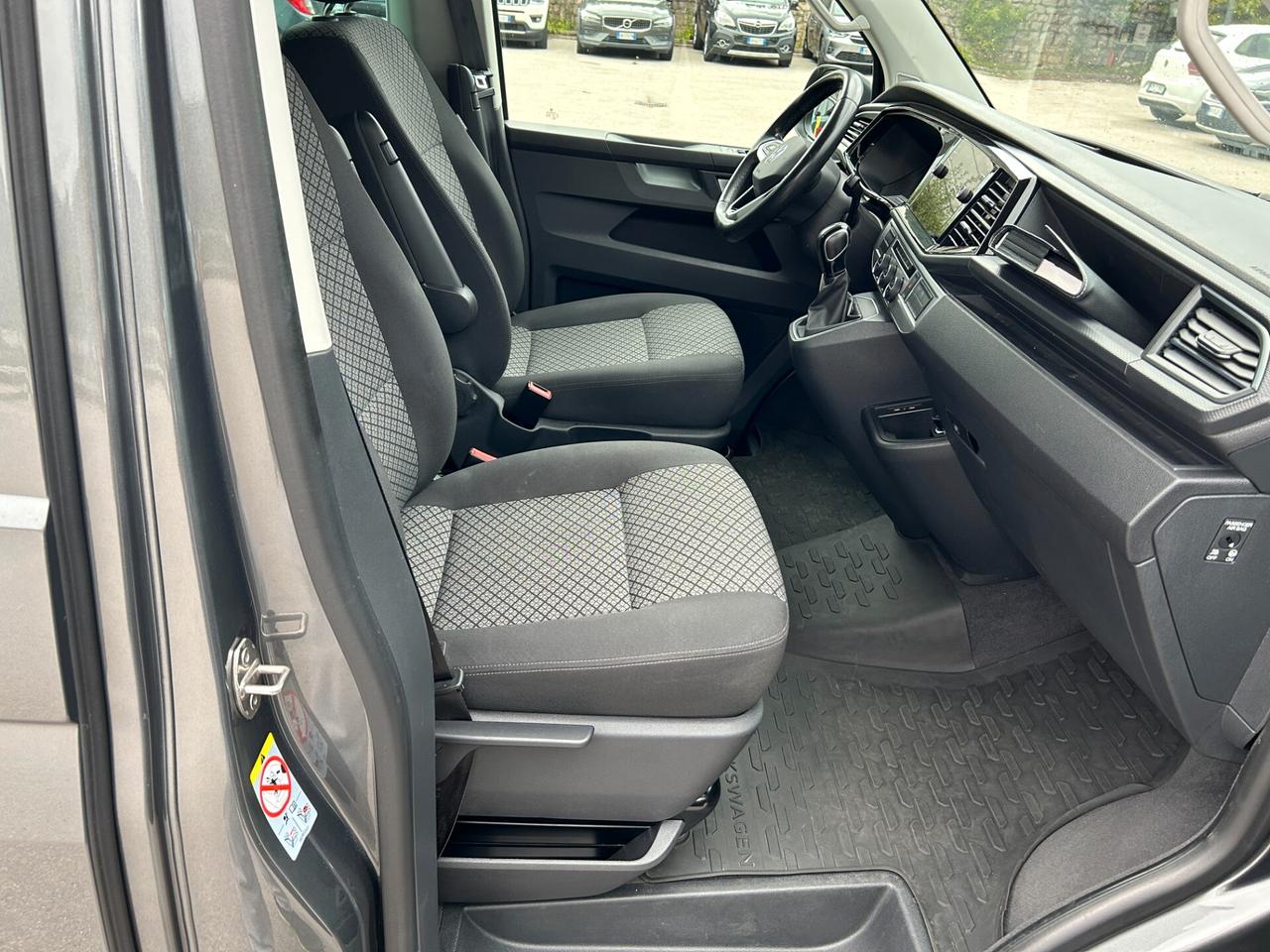 Volkswagen Multivan trendline T6.1 2.0 tdi 150 cv DSG 4motion