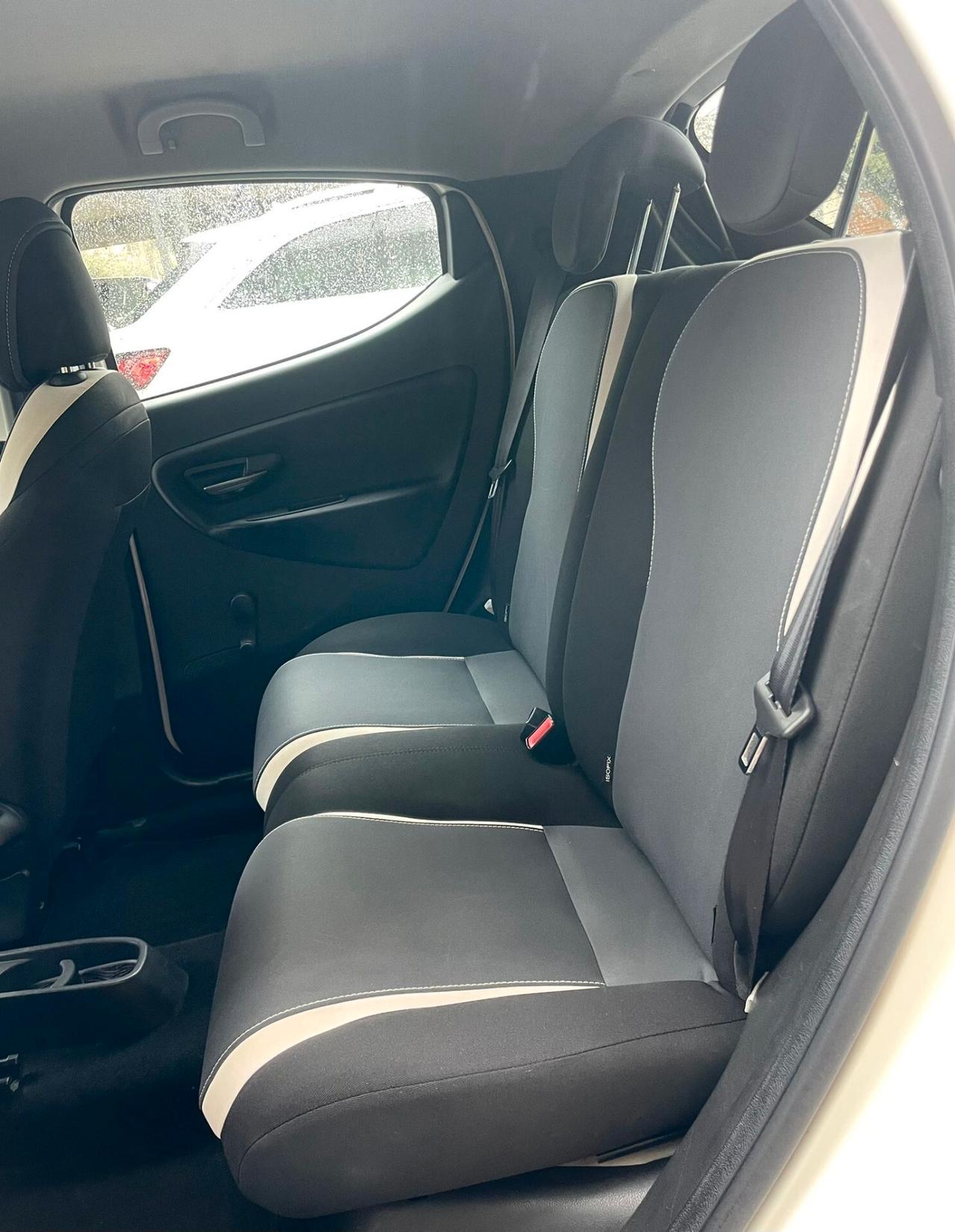 Lancia Ypsilon 1.2 69 CV 5 porte Platinum