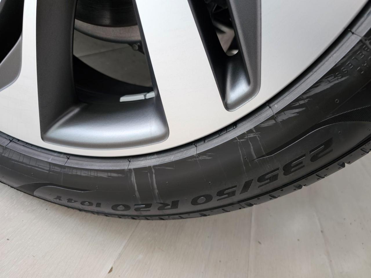 Jaguar E-Pace R-Dynamic SE Navi Camera Tetto C.20" RDynamic