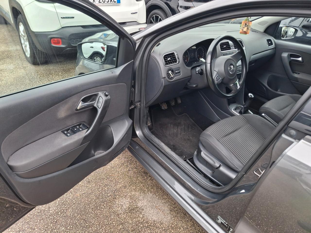 Volkswagen Polo 1.6 TDI Highline 2012