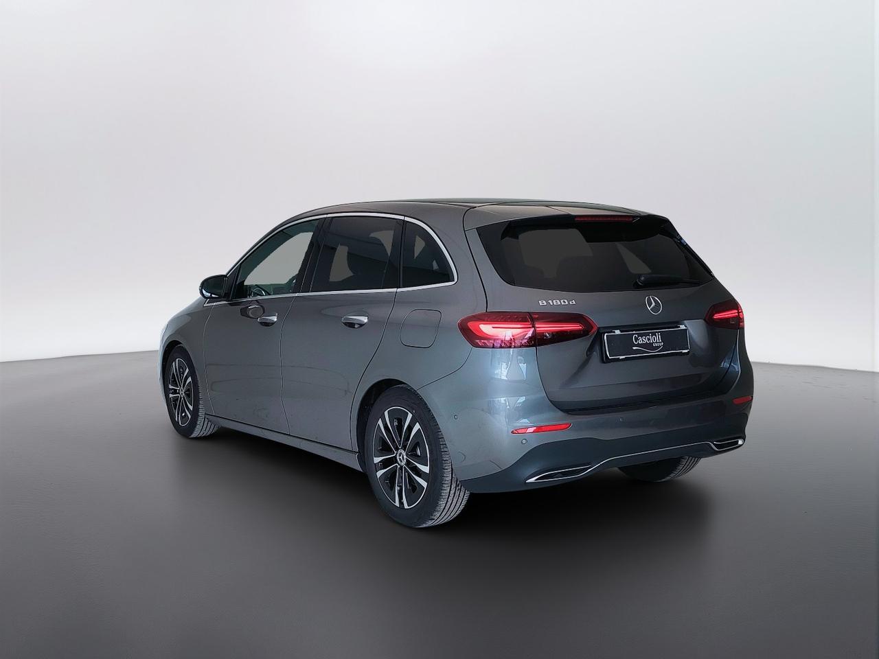 Mercedes-Benz Classe B - W247 2023 - B 180 d Street Edition auto
