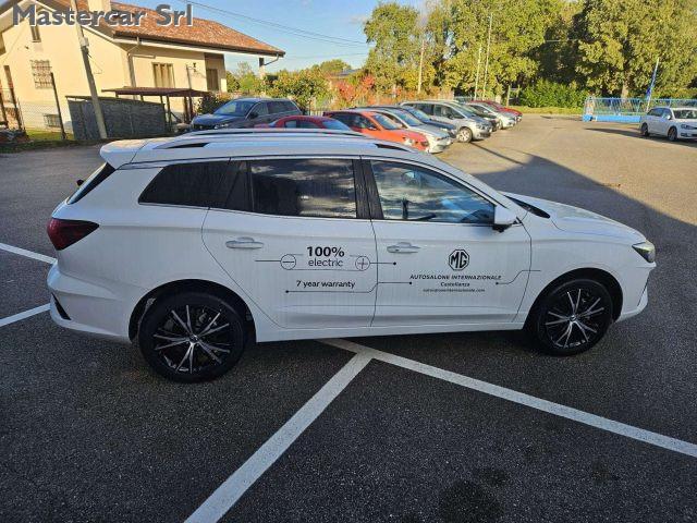 MG MG5 MG5 Luxury Long Range - GN040SG