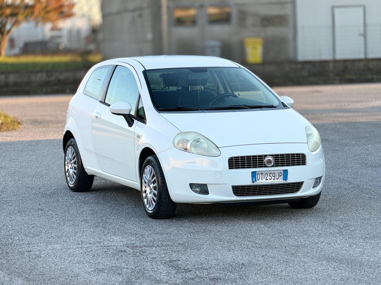 Fiat Grande Punto 1.4 benzina ok neo patentati
