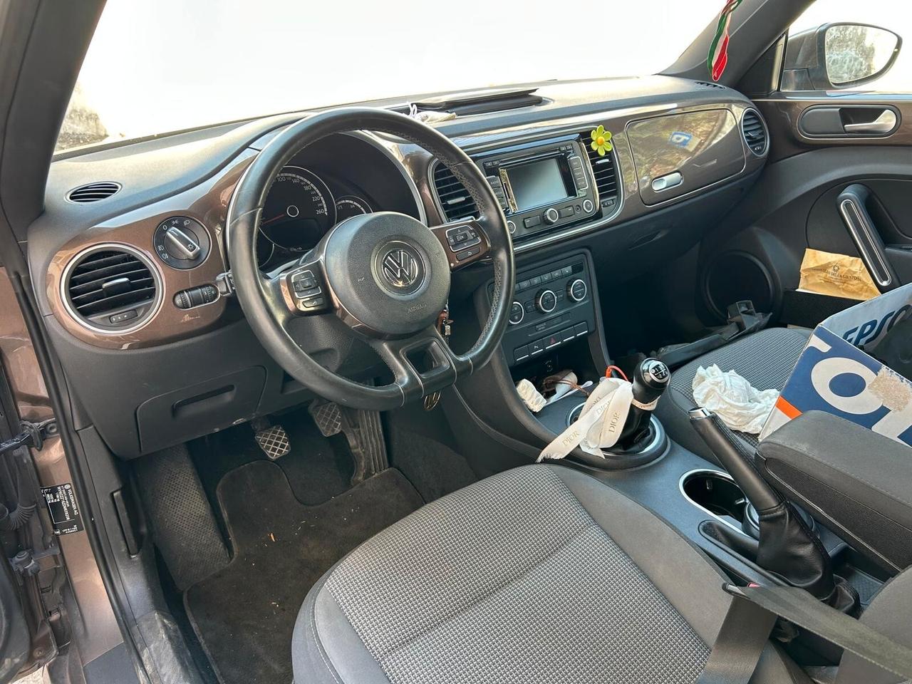 Volkswagen Maggiolino 2.0cc diesel(PRIVATO)-2012