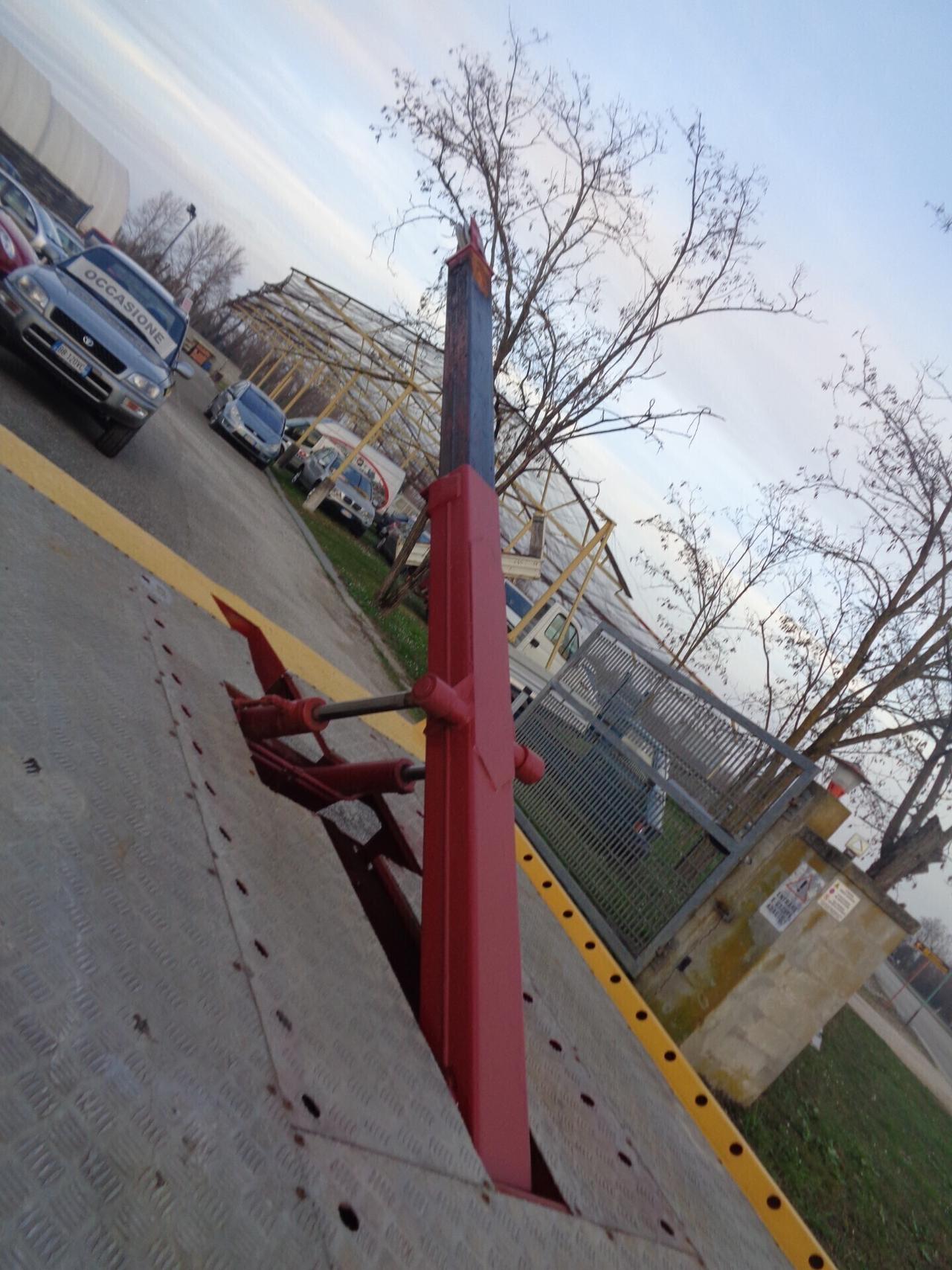 carroattrezzi scarrabile isoli radiocomando leggi