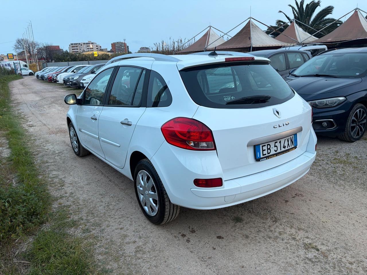 RENAULT CLIO SPORTOUR 1.2 ANNO 2010 75CV 147.000 KM