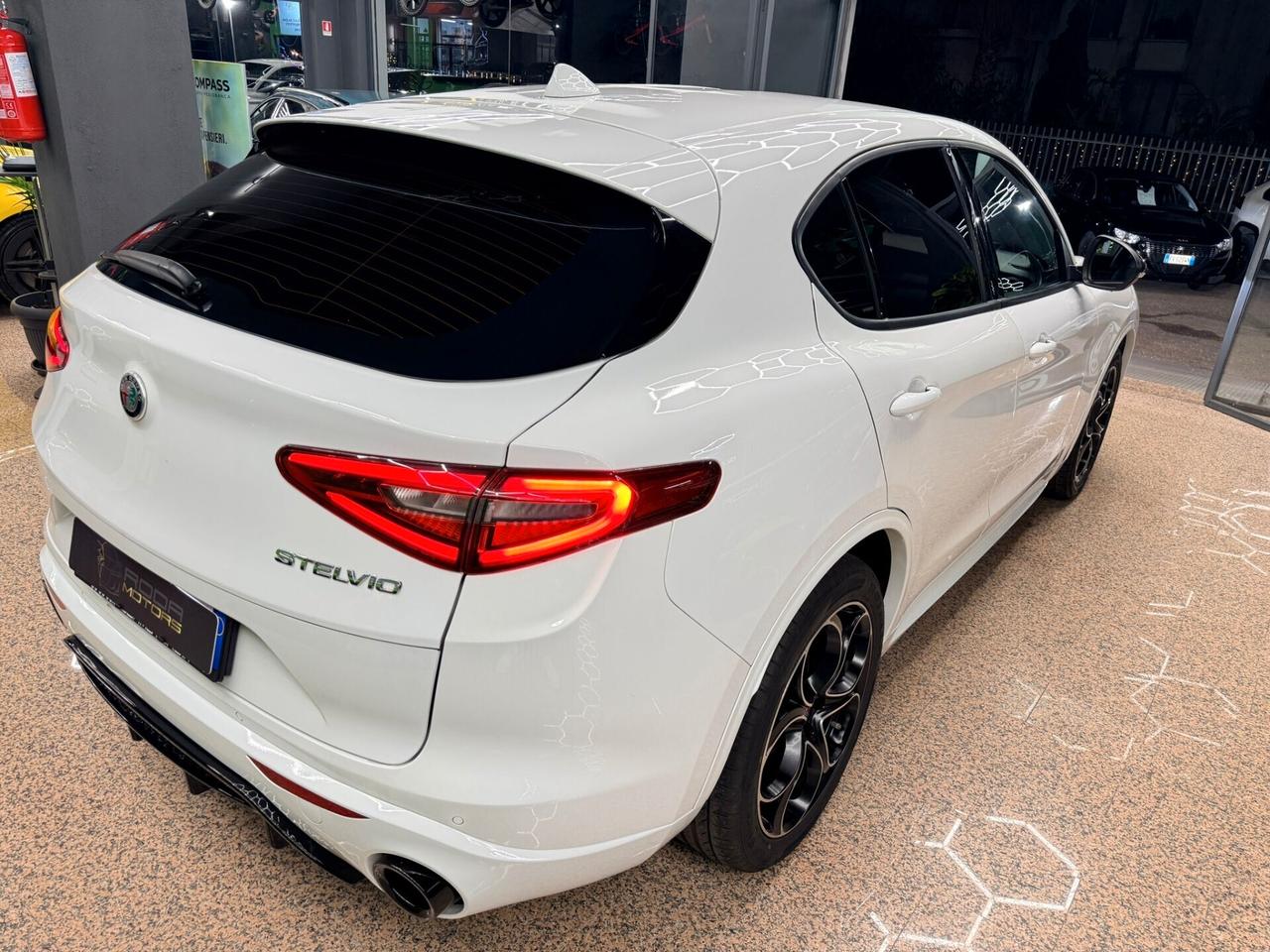 Alfa Romeo Stelvio 2.2 AUTOCARRO 5 POSTI IVA DEDUCIBILE Turbodiesel 160 CV AT8 RWD